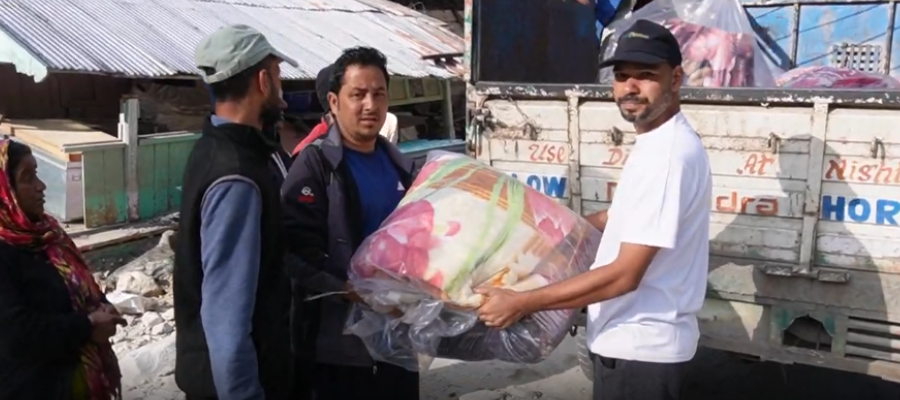 Spreading Warmth in Dharali Uttarkashi How Blanket Distribution is Helping Families
