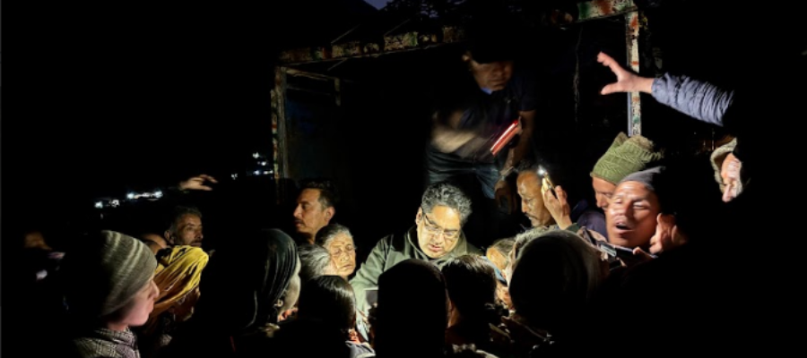 Donate ₹700 for a Warm Blanket